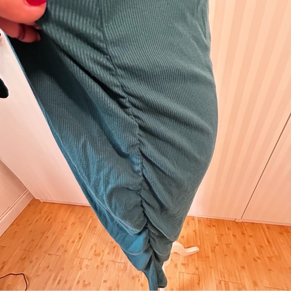 NWT Isabel Maternity by Ingrid and Isabel teal ribbed stretch vneck dress Size L - Picture 4 of 12